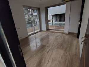 Room in 2 BHK Builder Floor at Sector 26 – for Rent