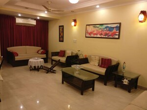 Living Room in 2.5 BHK Apartment at Dwarka – for Rent