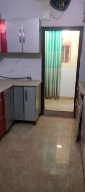 Bathroom in 2 BHK Builder Floor at Sector 48 – for Rent