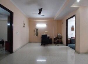 Room in 2 BHK Builder Floor at Sector 41 – for Rent