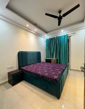 Bedroom in 3 BHK Builder Floor at Gupta Awas, Sector 43 – for Rent