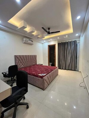 Living Room in 3 BHK Builder Floor at Gupta Awas, Sector 43 – for Rent