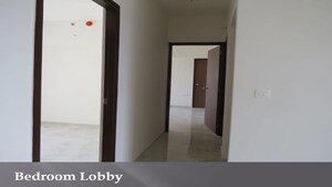 Room in 3 BHK Apartment at Lodha Amara, Kolshet Road – for Rent