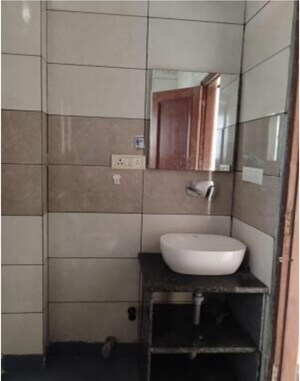 Bathroom in 1 BHK Independent House at Sector 39 – for Rent