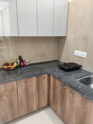 Kitchen in 1 BHK Builder Floor at Queens Plaza, Sector 43 – for Rent