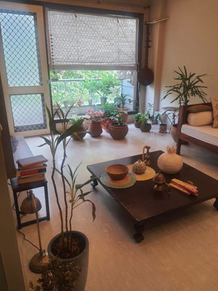 Living Room, baraula 2 Bedroom 160 Sq.Mt. Builder Floor In Baraula Noida 10497498
