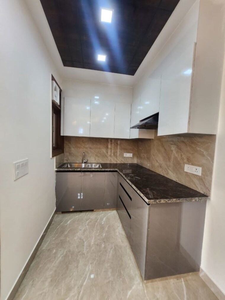 Kitchen, freedom fighters enclave 3 Bedroom 1500 Sq.Ft. Builder Floor In Freedom Fighters Enclave Delhi 10497506