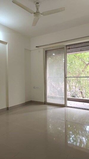 Room in 1 BHK Apartment at Brahma Waterbay, Kalyani Nagar – for Rent