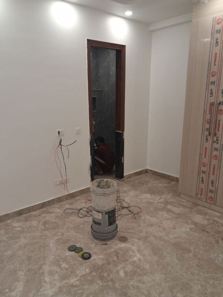 Room, jawahar nagar 3 Bedroom 125 Sq.Yd. Apartment In Jawahar Nagar Delhi 10497464