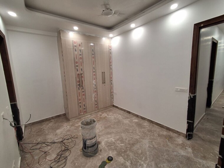 Room, jawahar nagar 3 Bedroom 125 Sq.Yd. Apartment In Jawahar Nagar Delhi 10497464