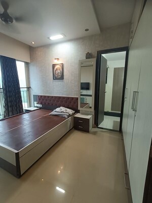 Master Bedroom in 2.5 BHK Apartment at Rustomjee Urbania Astraea, Majiwada – for Rent