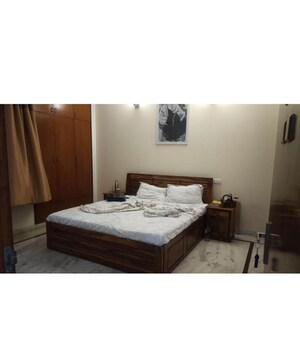 Bedroom in 2 BHK Independent House at Sector 44 – for Rent