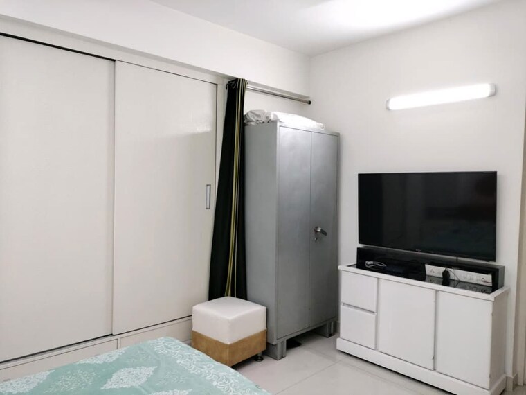 undefined, dwarka 3 Bedroom 2100 Sq.Ft. Apartment In Dwarka Delhi 10497576