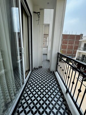 Balcony in 3 BHK Builder Floor at Lion Green Valley Homes, Sector 35 – for Rent