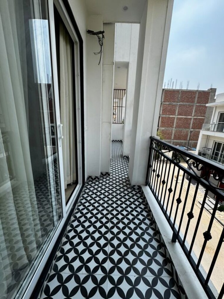 Balcony, lion-green-valley-homes 3 Bedroom 1440 Sq.Ft. Builder Floor In Sector 35 Gurgaon 10497620