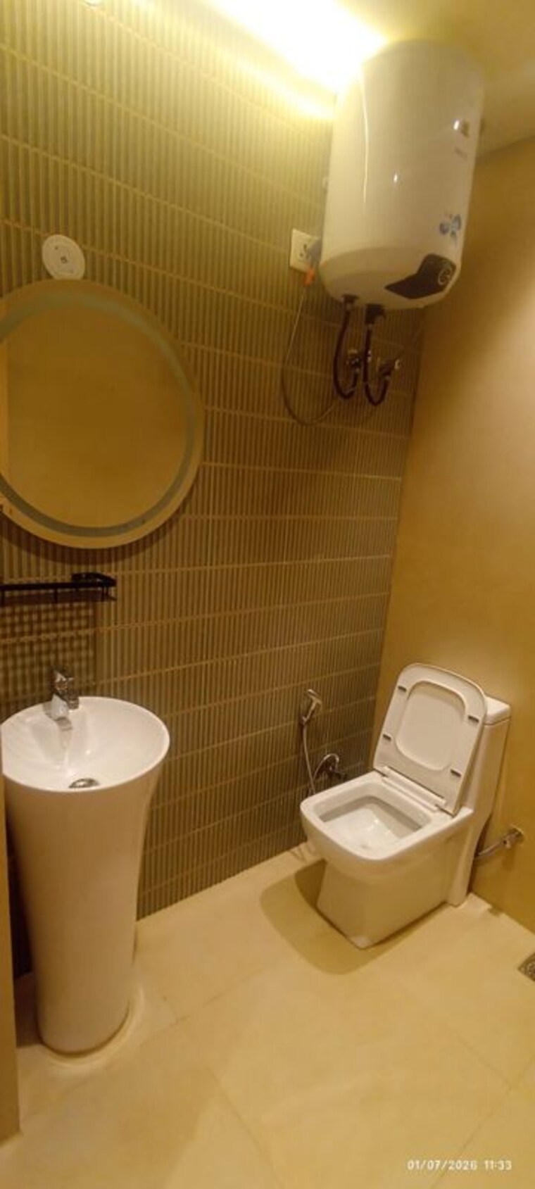 Bathroom, ansal-api-happy-homes 1 Bedroom 850 Sq.Ft. Apartment In Sector 42 Gurgaon 10497621