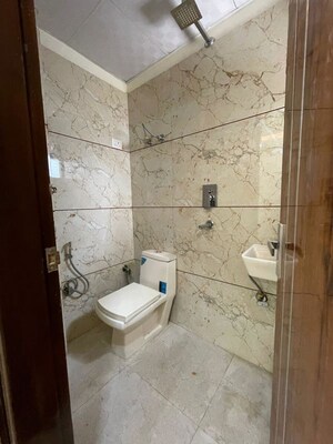 Bathroom in 2 BHK Builder Floor at Anandam Apartment, Sector 73 – for Rent