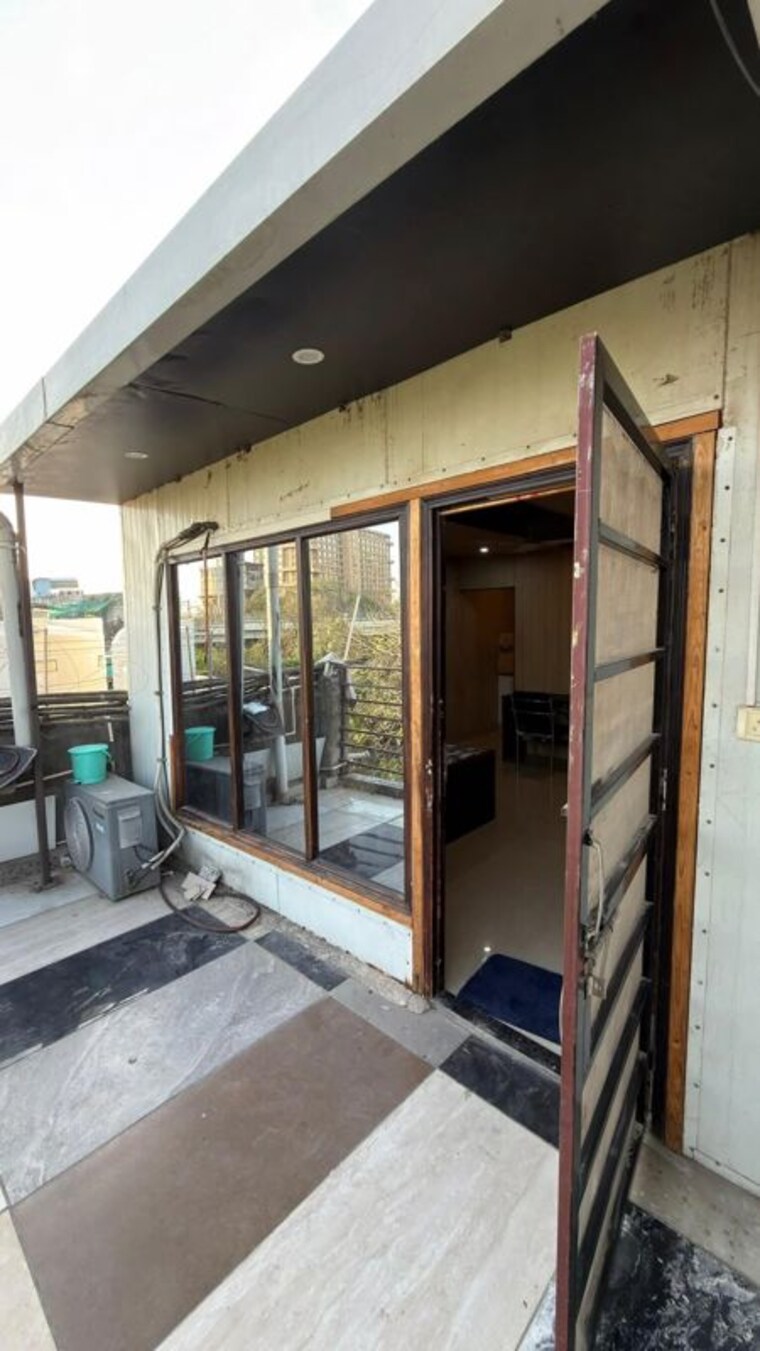 Balcony, akd-tower 1 RK 500 Sq.Ft. Builder Floor In Sector 14 Gurgaon 10497647