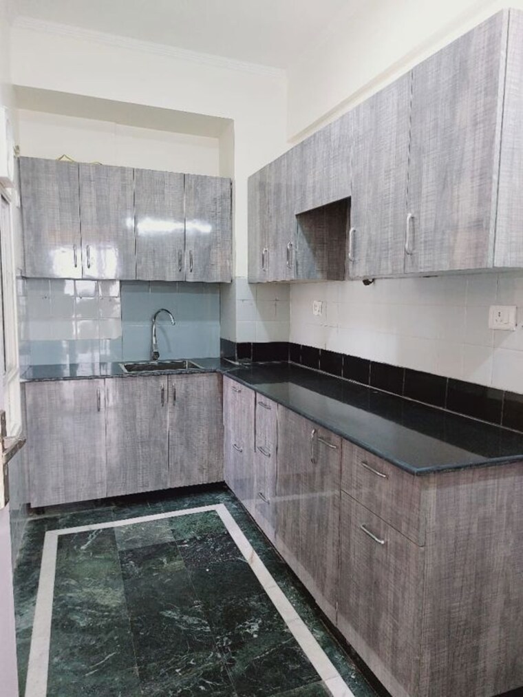 Kitchen, dlf-regency-park-i 2 Bedroom 1105 Sq.Ft. Builder Floor In Dlf Phase iv Gurgaon 10497646