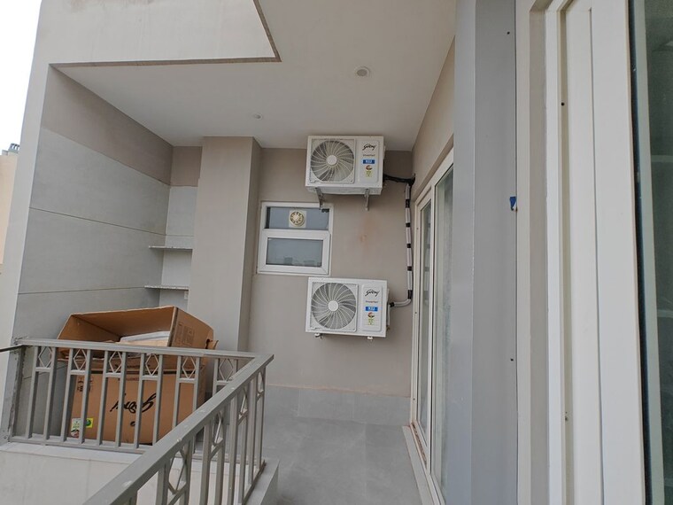Kitchen, bptp-amstoria-country-floor 3 Bedroom 2700 Sq.Ft. Builder Floor In Sector 102 Gurgaon 10497636