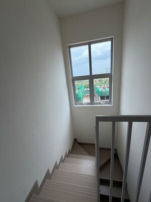 Room in 2 BHK Apartment at Gera Planet Of Joy, Kharadi – for Rent