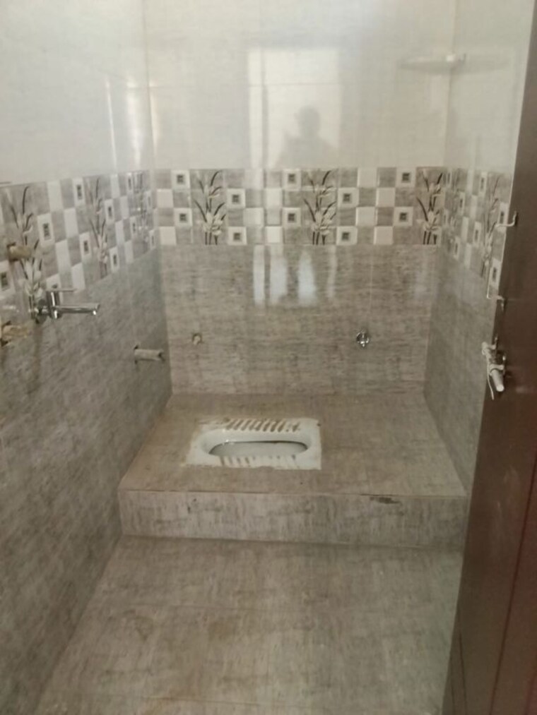 Bathroom, miyapur 3 Bedroom 1600 Sq.Ft. Apartment In Miyapur Hyderabad 10497681