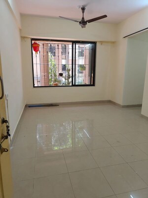 Room in 1 BHK Apartment at Highland Pearl, Thane West – for Rent