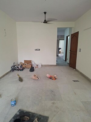 Room in  Office Space in IT/SEZ at Safdarjung Enclave – for Rent