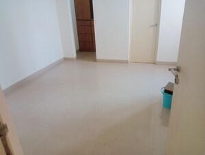 Room in 2.5 BHK Apartment at Emaar Emerald Estate, Sector 65 – for Rent
