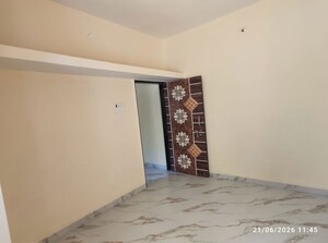 Room in 1 BHK Independent House at Mate Nagar – for Rent