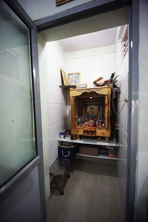Furnished Amenities in 3 BHK Independent House at Isanpur – for Sale
