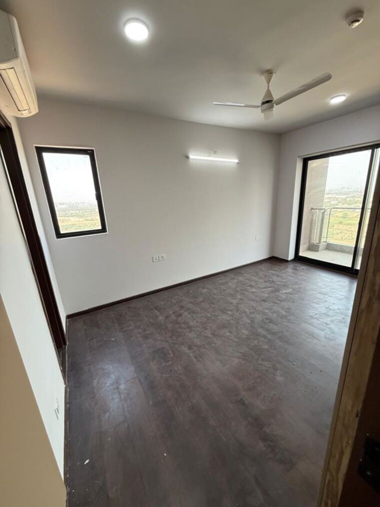 Room, krisumi-waterside-residences 3 Bedroom 2500 Sq.Ft. Apartment In Sector 36a Gurgaon 10497818