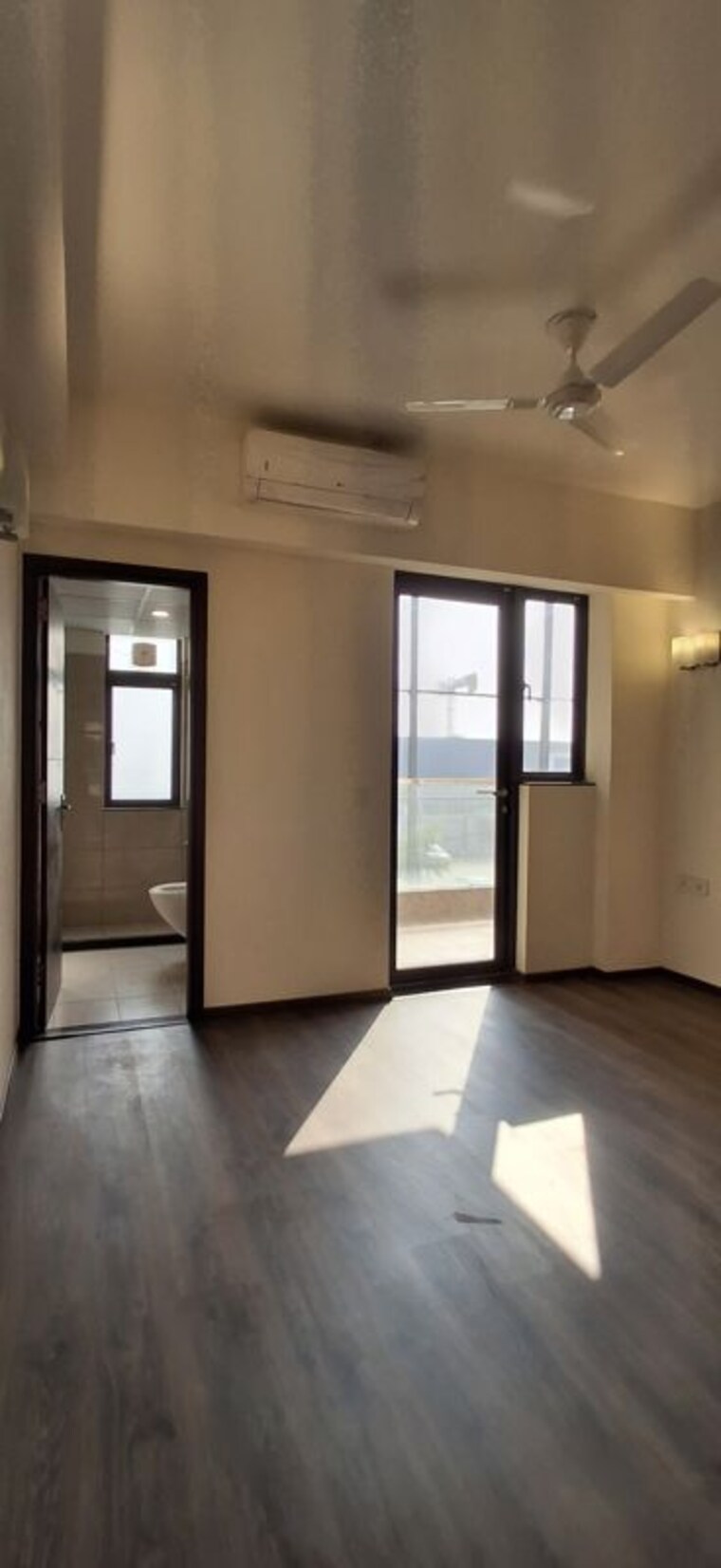 Room, krisumi-waterside-residences 3 Bedroom 2500 Sq.Ft. Apartment In Sector 36a Gurgaon 10497818