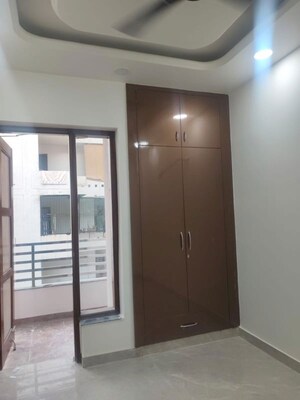 Room in 3 BHK Builder Floor at RPS Palm Drive, Sector 88 – for Rent
