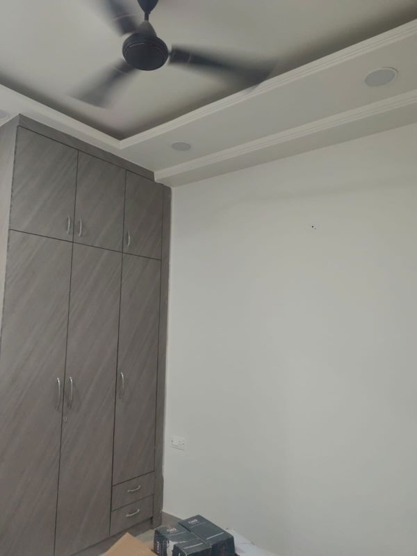 3 BHK + Pooja Room 125 Sq.Yd. Builder Floor in RPS Palm Drive
