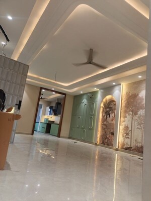 Furnished Amenities in 4 BHK Builder Floor at BPTP District Faridabad, Sector 81 – for Sale