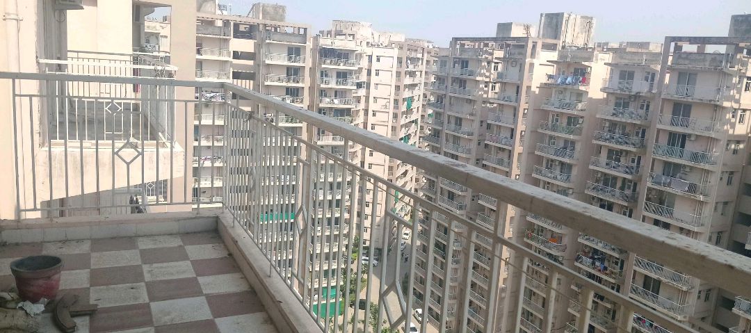 2 BHK + Extra Room 700 Sq.Ft. Apartment in Shree Vardhman Green Court