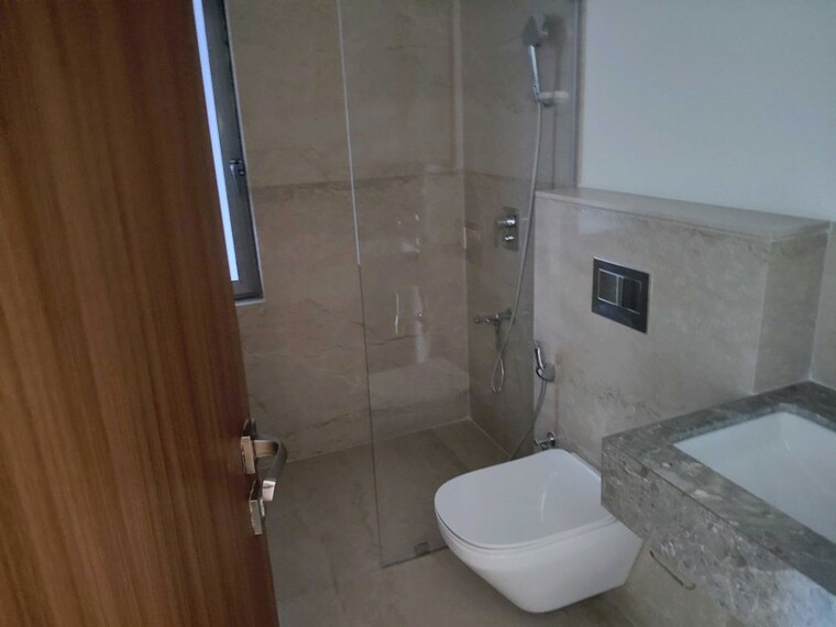 Bathroom, piramal-mahalaxmi 3 Bedroom 1170 Sq.Ft. Apartment In Mahalaxmi Mumbai 10498001