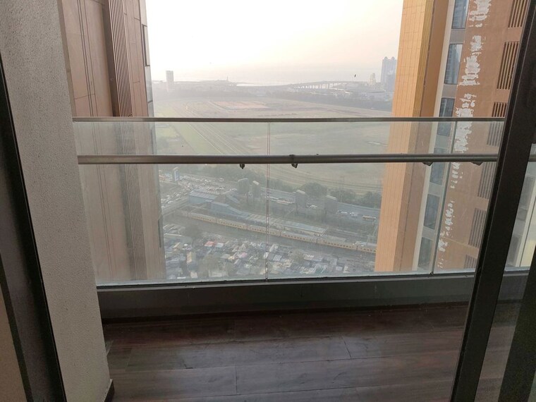 Balcony, piramal-mahalaxmi 3 Bedroom 1170 Sq.Ft. Apartment In Mahalaxmi Mumbai 10498001