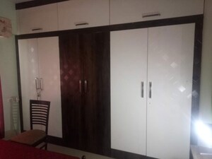 Room in 1 BHK Apartment at Mantri Park, Goregaon East – for Rent