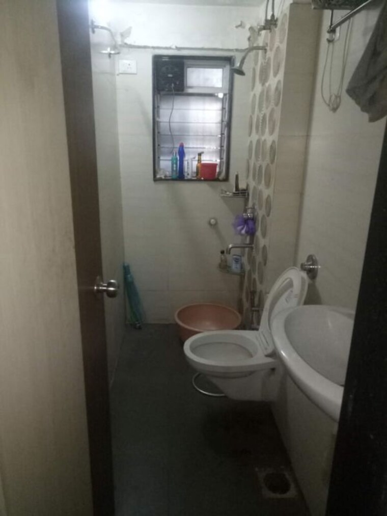 Bathroom, mantri-park 1 Bedroom 728 Sq.Ft. Apartment In Goregaon East Mumbai 10497966