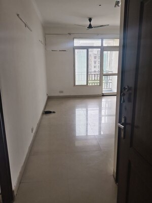 Balcony in 3.5 BHK Apartment at Gardenia Grace, Sector 61 – for Rent