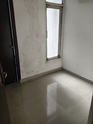Furnished Amenities in 3.5 BHK Apartment at Gardenia Grace, Sector 61 – for Rent