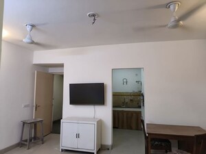 Room in 2 BHK Apartment at Jaypee Greens Kosmos, Sector 134 – for Rent