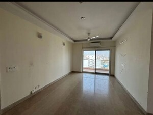 Room in 3.5 BHK Apartment at Shree Vardhman Victoria, Sector 70 – for Rent