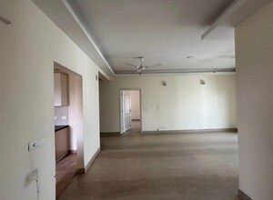 Room in 3.5 BHK Apartment at Shree Vardhman Victoria, Sector 70 – for Rent
