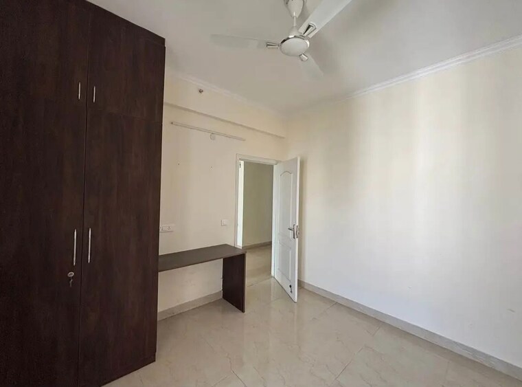 Room, shree-vardhman-victoria 3.5 Bedroom 1980 Sq.Ft. Apartment In Sector 70 Gurgaon 10498032