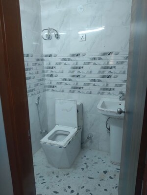 Bathroom in 1 BHK Builder Floor at Neb Sarai – for Rent
