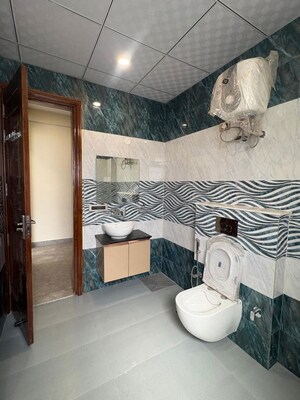 Bathroom in 2 BHK Builder Floor at Sarswati Kunj ii – for Rent