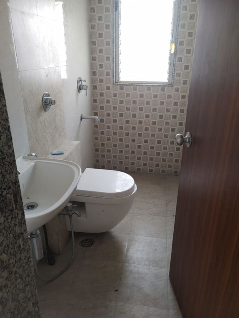 Bathroom, mont-vert-belbrook 1 Bedroom 560 Sq.Ft. Apartment In Bhugaon Pune 10498066